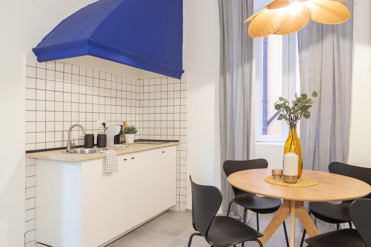 Stylish Loft In The City Center Триест Экстерьер фото